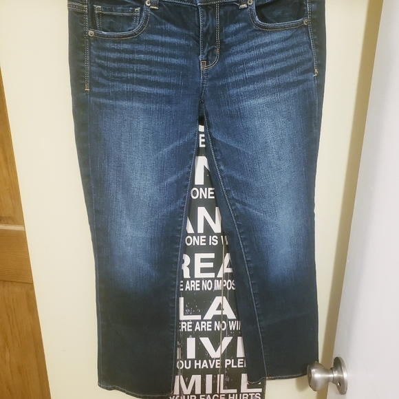 Jeqns - Picture 2 of 4